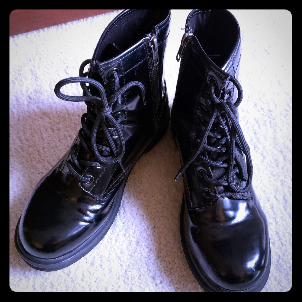 Mossimo Boots